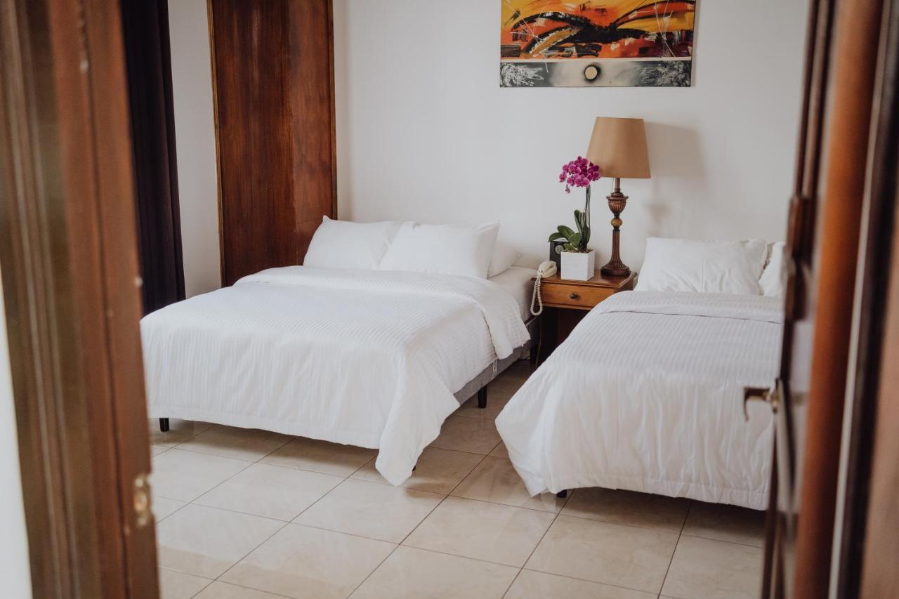 Hotel Dunn Inn San José Esterno foto